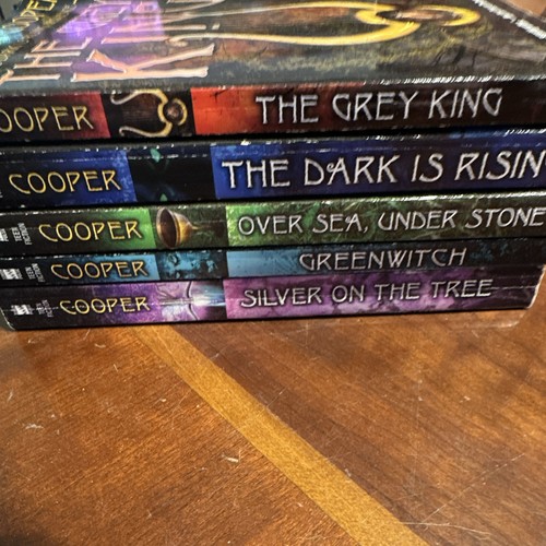 Susan cooper the dark - susan,